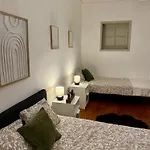Warm & Welcoming T3 With Garden Apartament