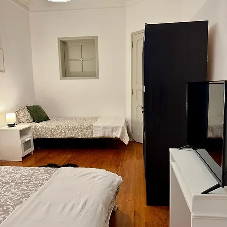 דירה Warm & Welcoming T3 With Garden