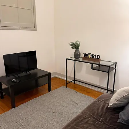 Warm & Welcoming T3 With Garden דירה ליסבון