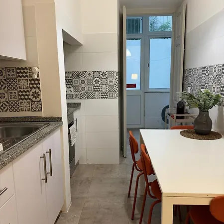 Warm & Welcoming T3 With Garden *