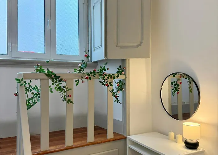 Warm & Welcoming T3 With Garden Апартаменти