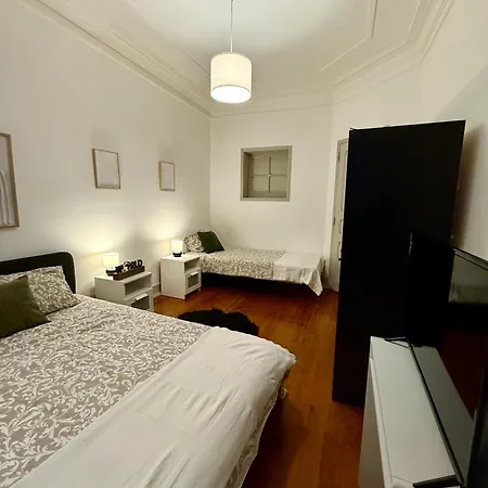 Warm & Welcoming T3 With Garden Apartman Lisboa