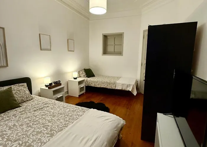 Warm & Welcoming T3 With Garden Apartament Lizbona