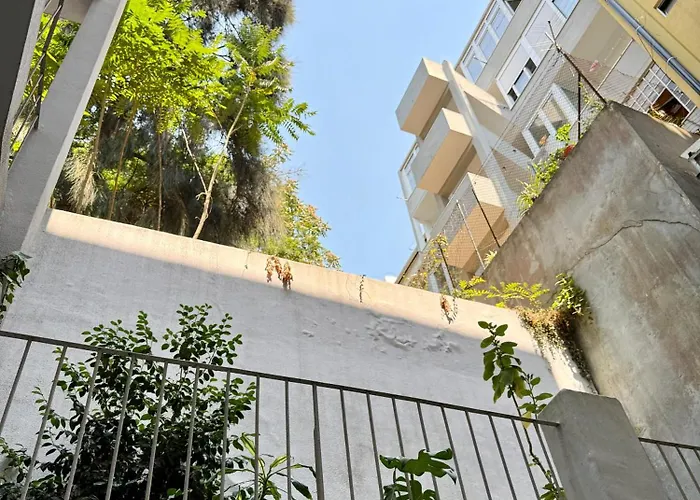 Warm & Welcoming T3 With Garden * Lisboa