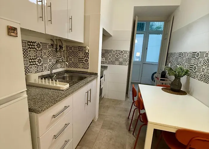 Warm & Welcoming T3 With Garden Apartament Lizbona